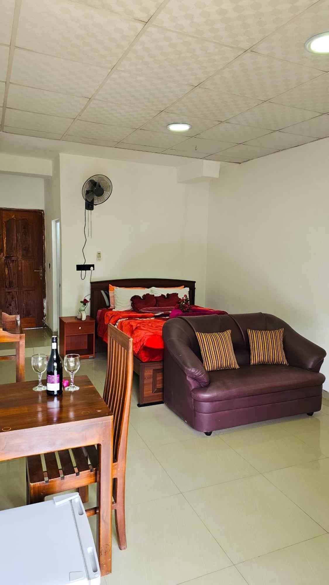 Adams Peak Grand Hotel Nallathanniya Eksteriør billede