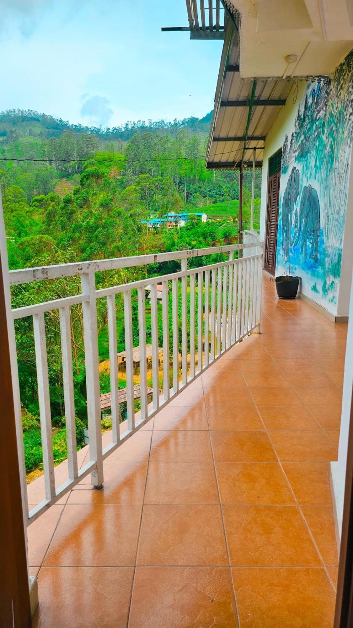 Adams Peak Grand Hotel Nallathanniya Eksteriør billede