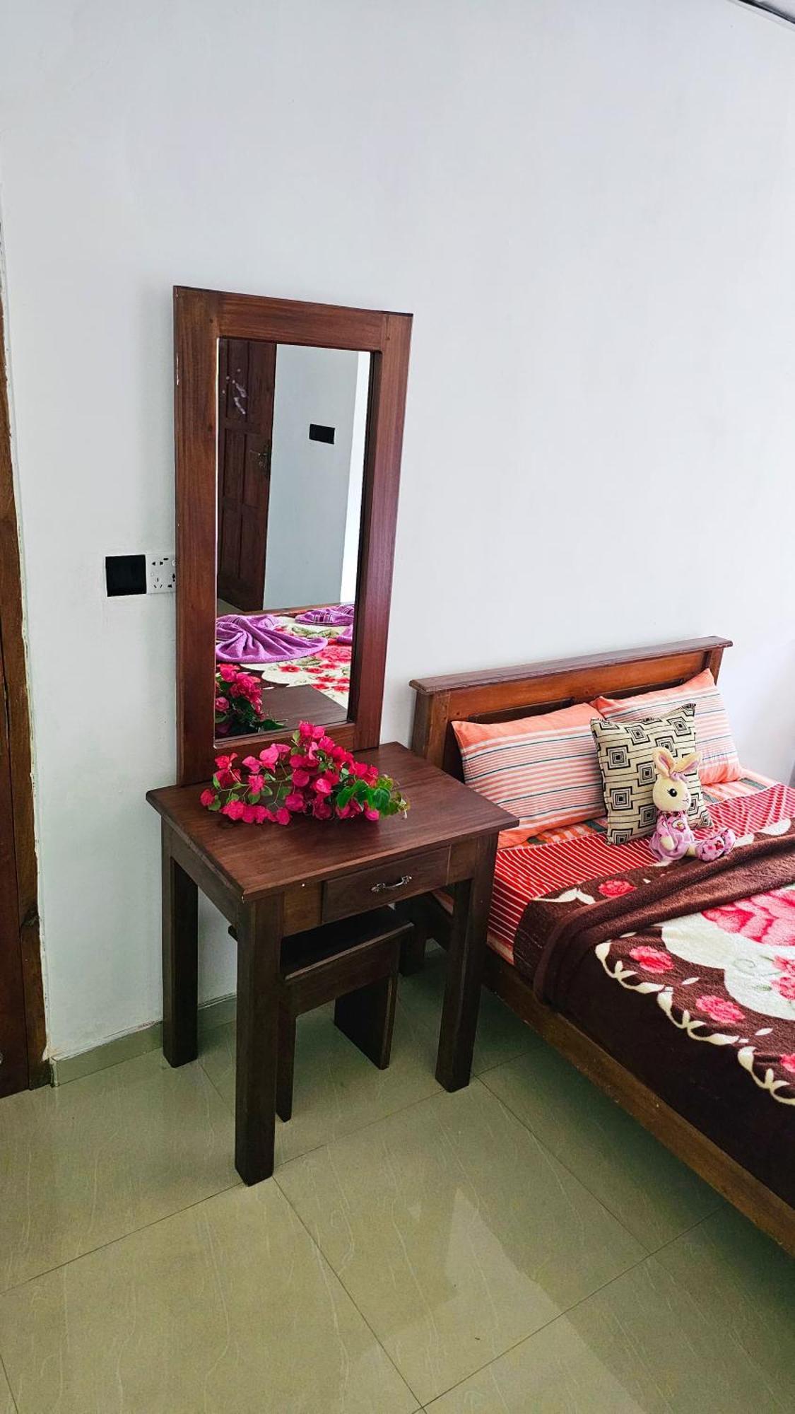 Adams Peak Grand Hotel Nallathanniya Eksteriør billede