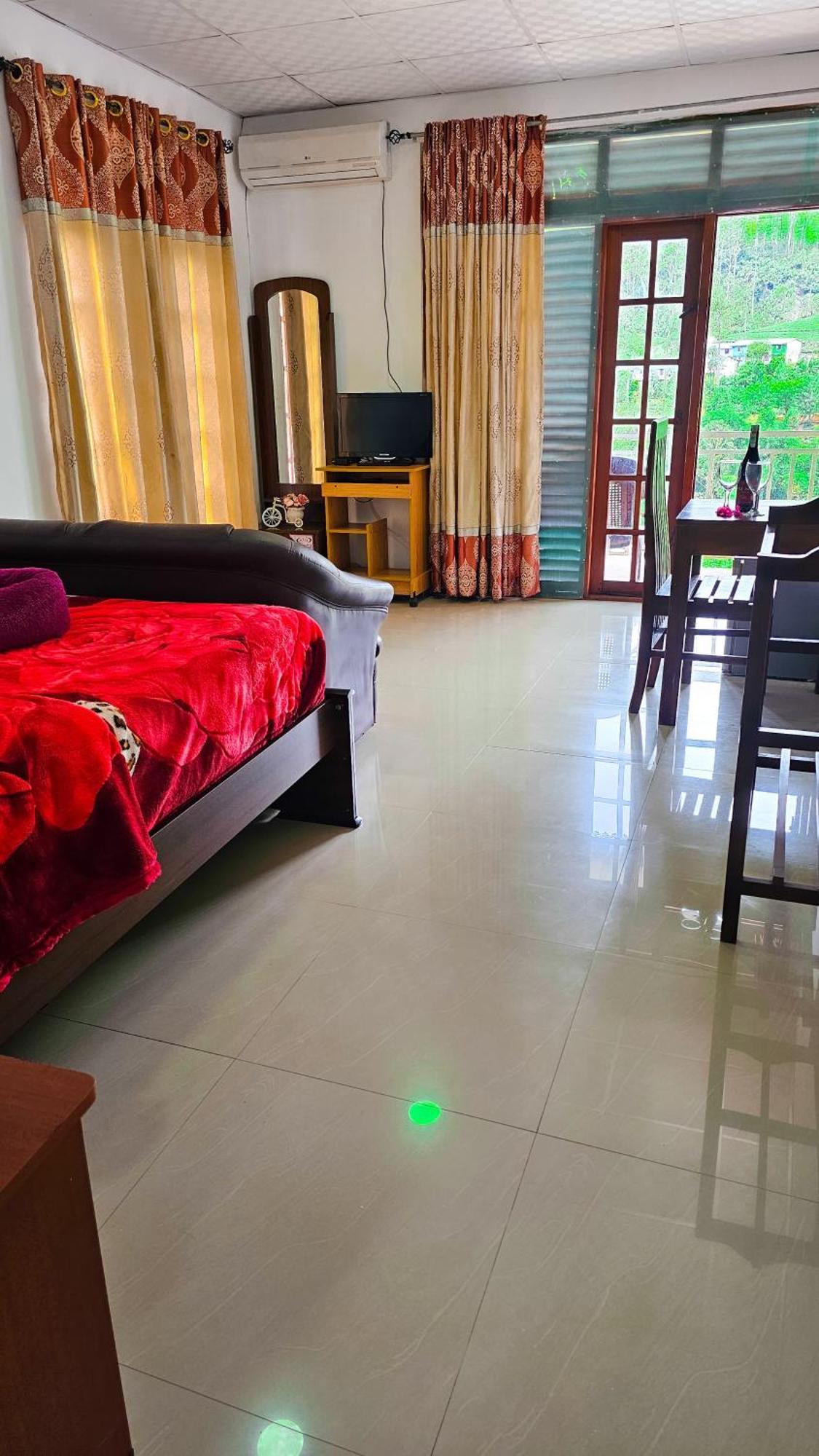 Adams Peak Grand Hotel Nallathanniya Eksteriør billede