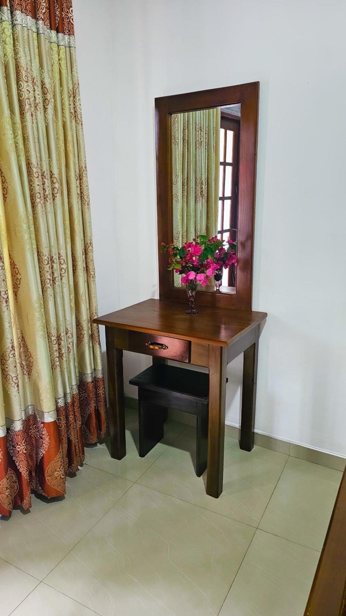 Adams Peak Grand Hotel Nallathanniya Eksteriør billede