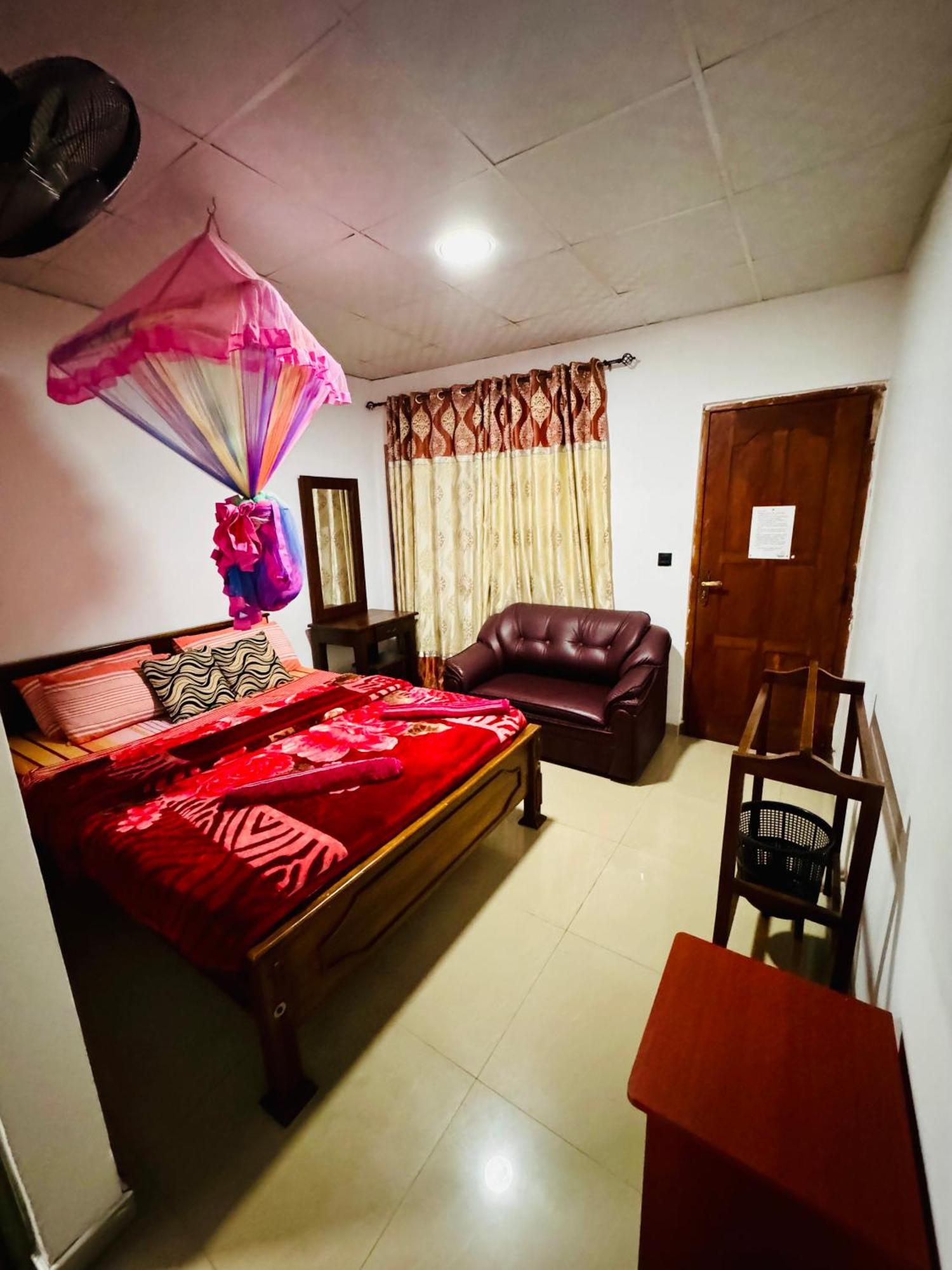 Adams Peak Grand Hotel Nallathanniya Eksteriør billede